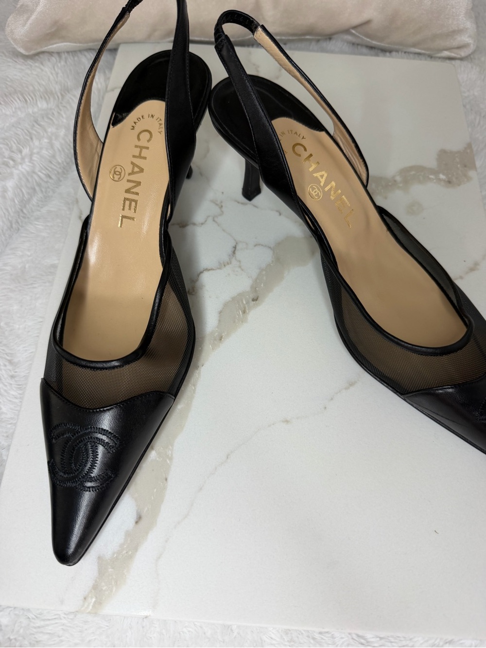 CHANEL Black Leather and Mesh Slingback Pointed Pumps - Picture 2 of 3
